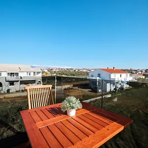 https://apartments-anka-vrsi.hotelinzadar.com
